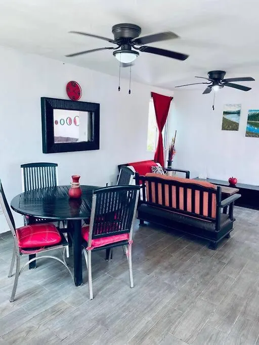 Punta Me Apartments & Rooms Near The Punta Sam Beach Cancún 0*,